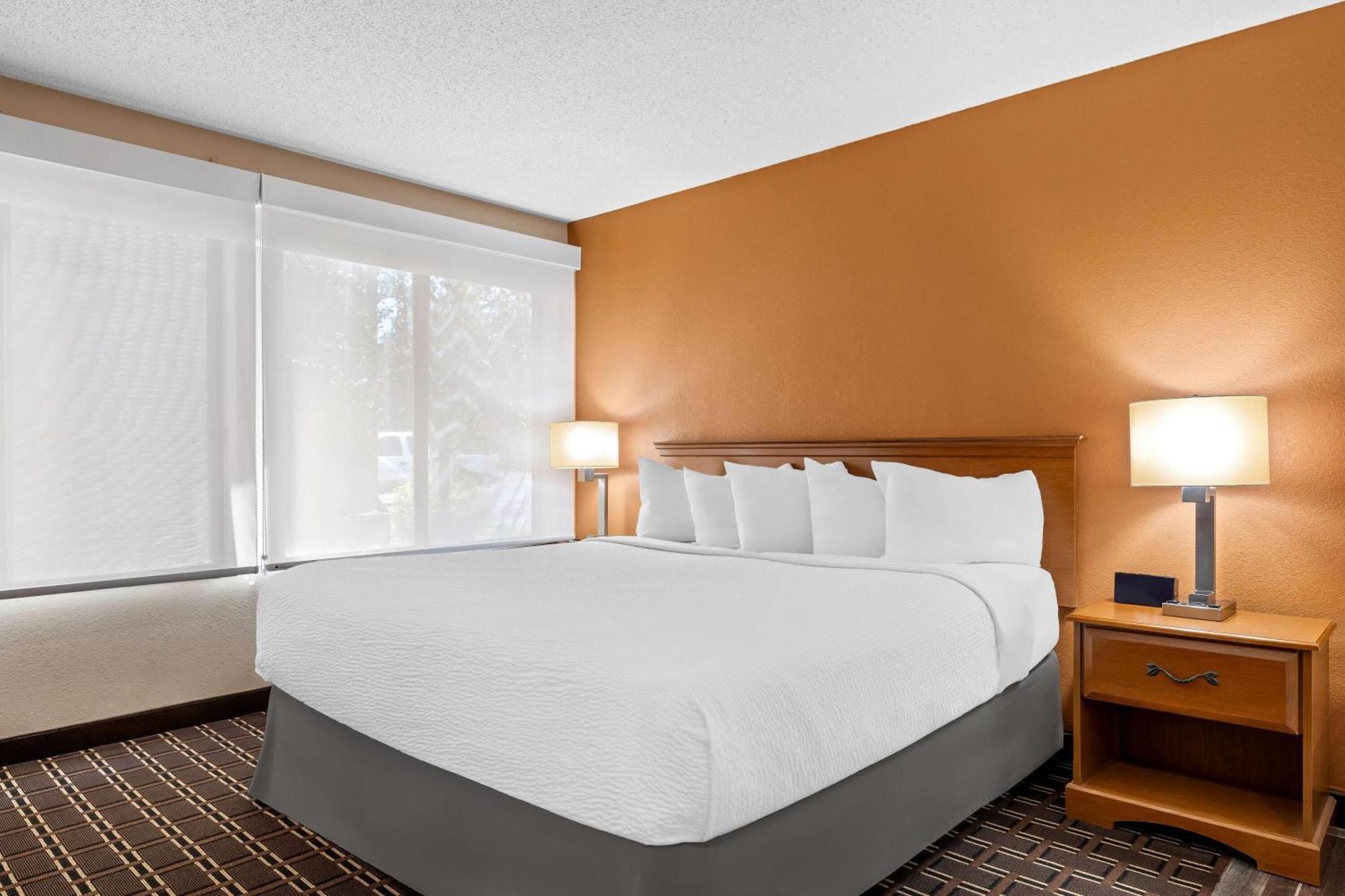 Days Inn By Wyndham Black River Falls - Access To Atv Trail Exterior photo