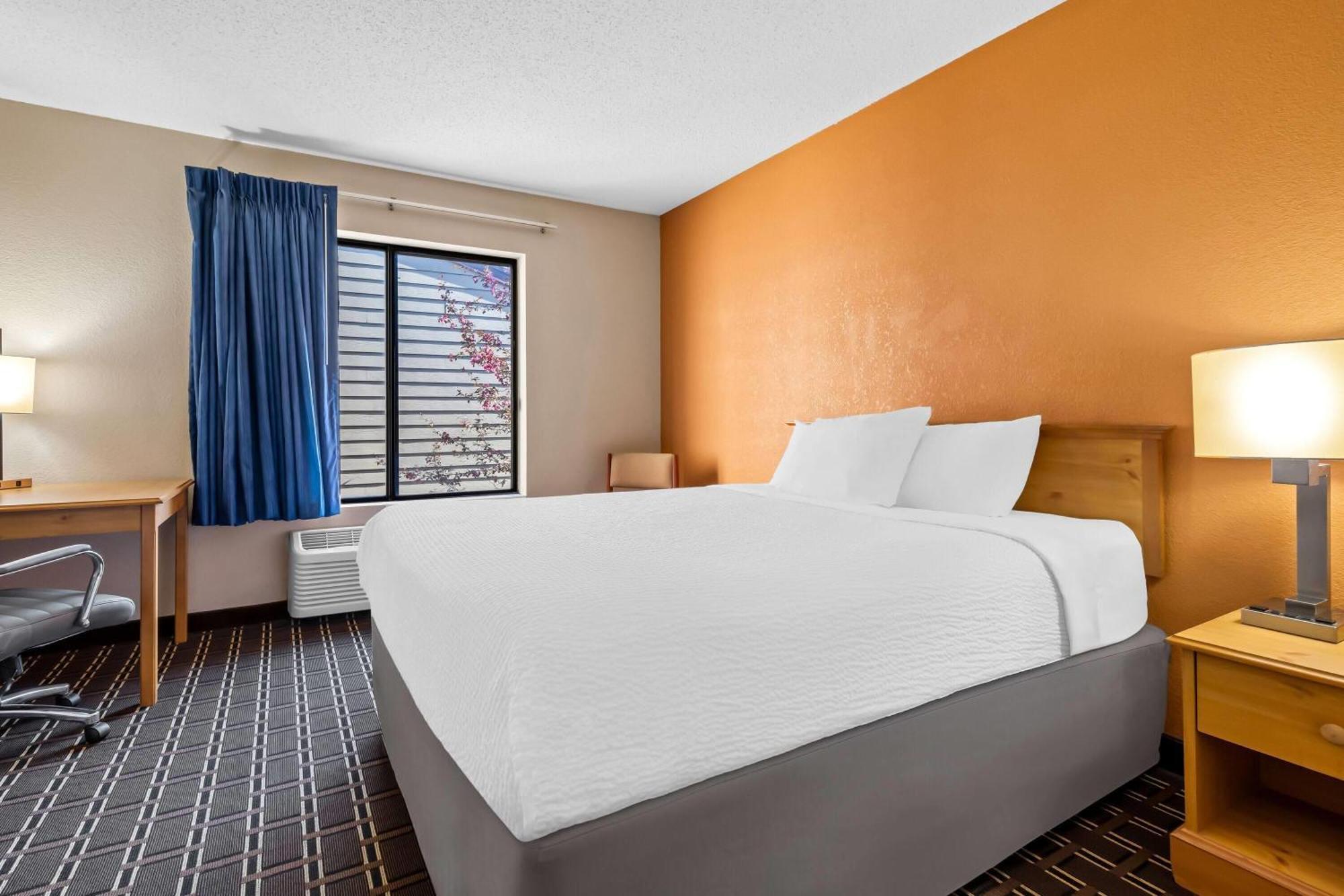 Days Inn By Wyndham Black River Falls - Access To Atv Trail Exterior photo