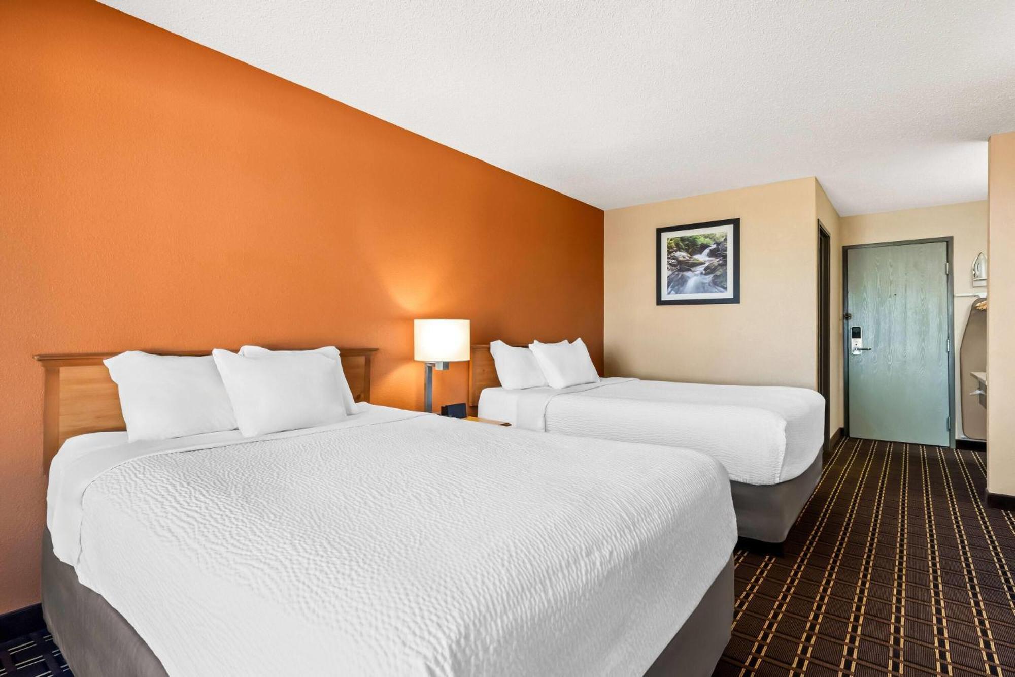 Days Inn By Wyndham Black River Falls - Access To Atv Trail Exterior photo